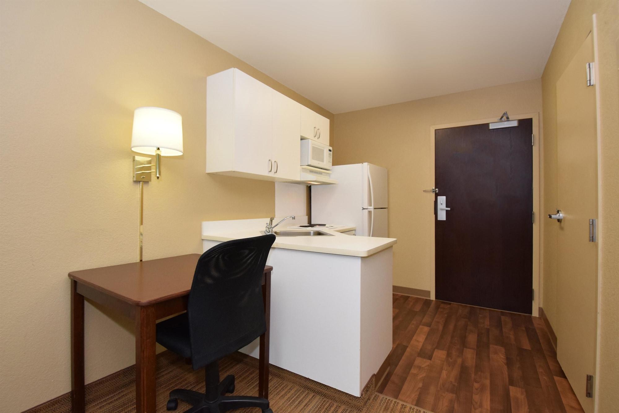 Extended Stay America Suites - Boston - Westborough - Connector Road Exteriör bild