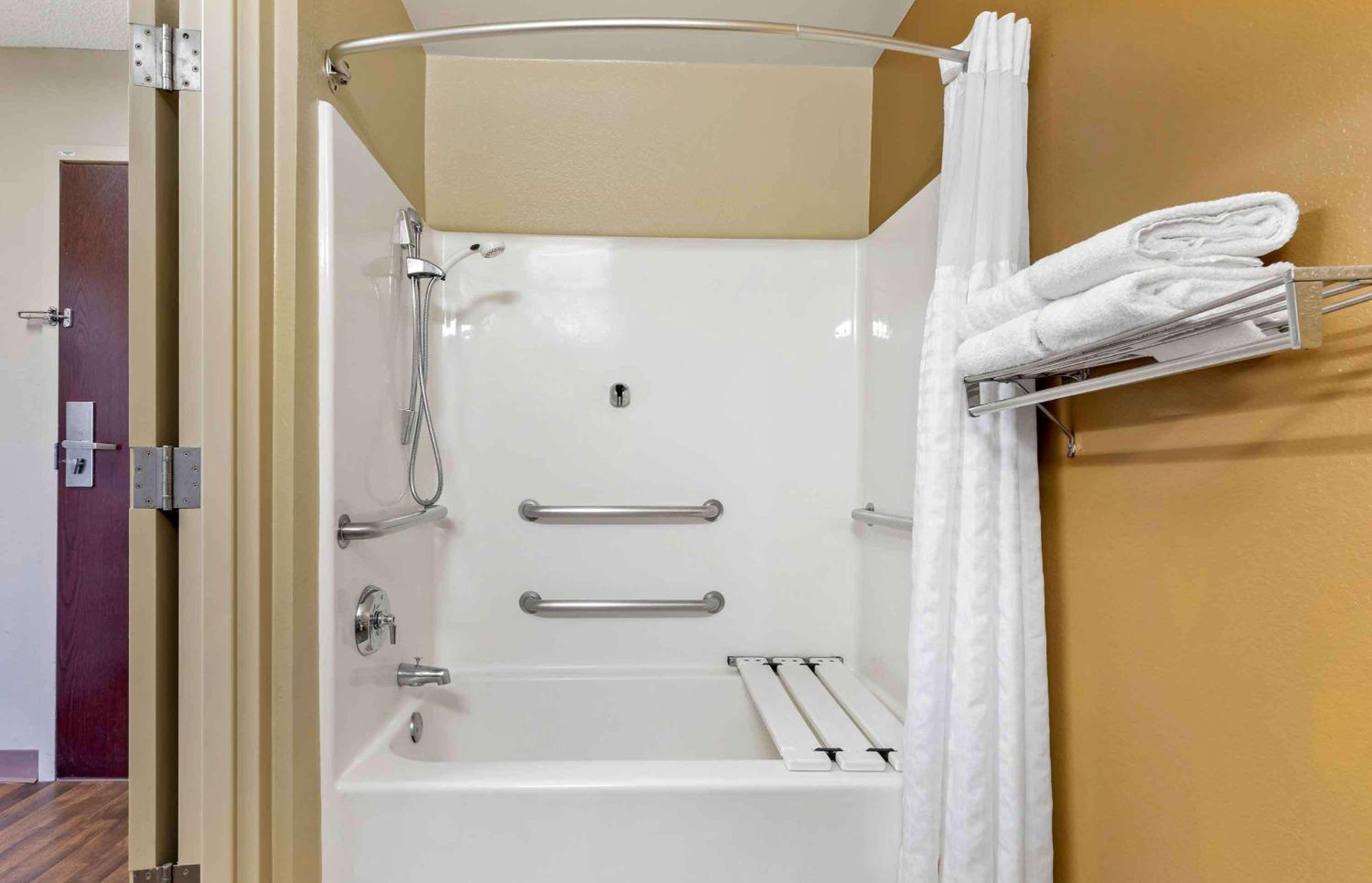 Extended Stay America Suites - Boston - Westborough - Connector Road Exteriör bild